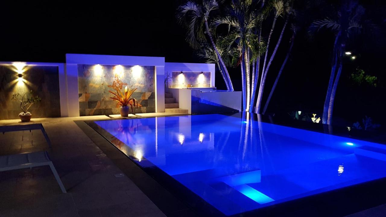 Appartements De Luxe . Propriete De Luxe Baie-Mahault Εξωτερικό φωτογραφία